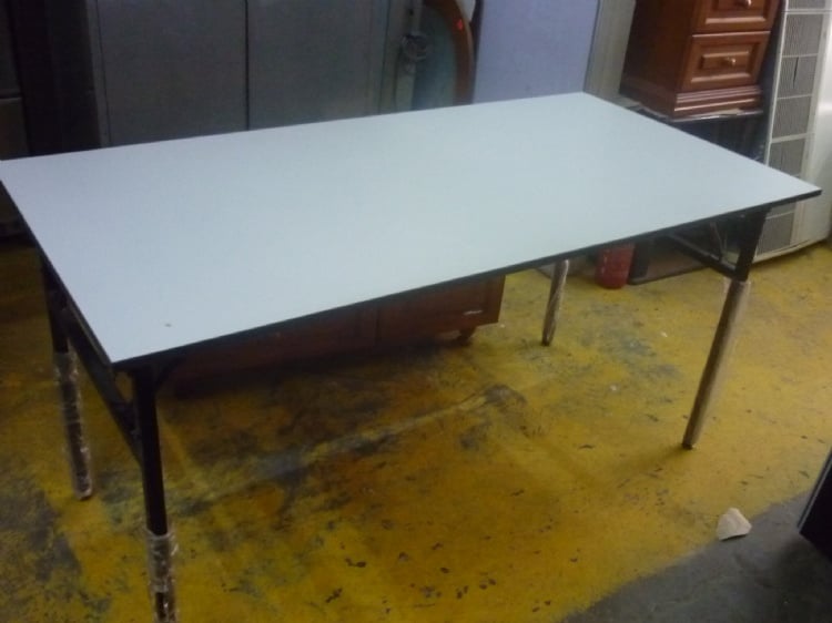 Used Office Furniture:5Ft Steel leg Foldable Table